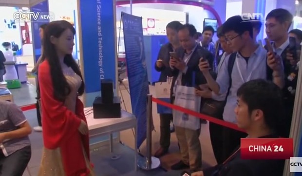 jia jia interaktivni humanoidni robot01 screesnhot youtube