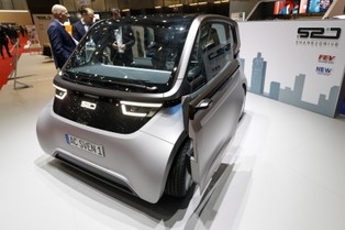 Oto najdziwniejsze pojazdy, które zaprezentowano w czasie salonu motoryzacyjnego w Genewie [ZDJĘCIA]