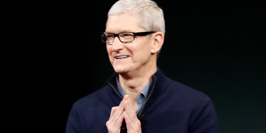 Apple expert: 'Sell as soon as you hear about any big M&A activity'