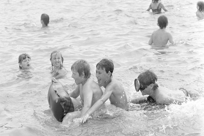 Warszawa 07. 1989r. - Baseny klubu Skra