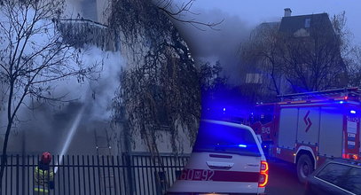 Pożar mieszkania w Piasecznie. Przerażony chłopiec uciekł przed ogniem na balkon