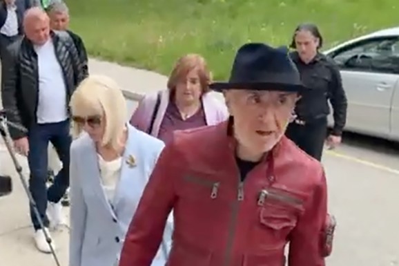 (FOTO) MILOV BRAT PROGOVORIO O ORUŽJU Aco Đukanović pred sudom: Završeno prvo ročište, nastavak sutra