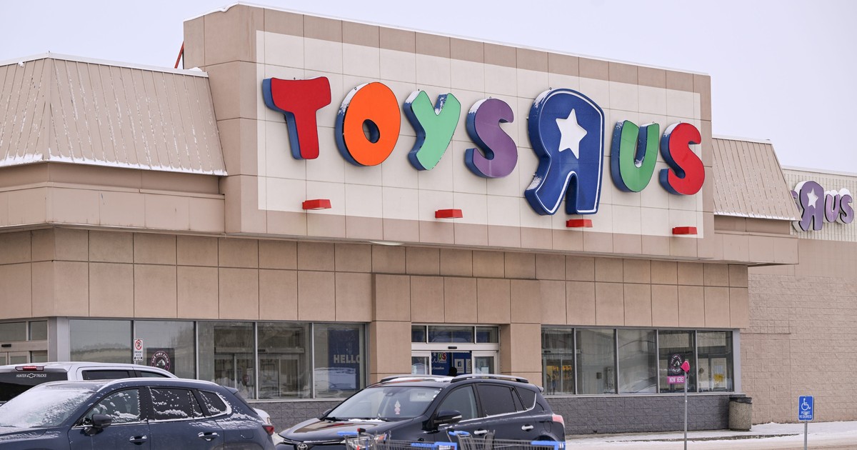 Inside the rise, fall, and resurrection of Toys R Us, the chain that ...