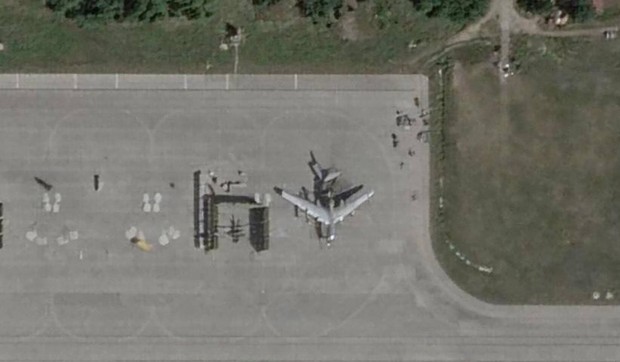 Uništen avion Tu-95MS u bazi "Engels-2" na satelitskom snimku objavljenom 20. jula