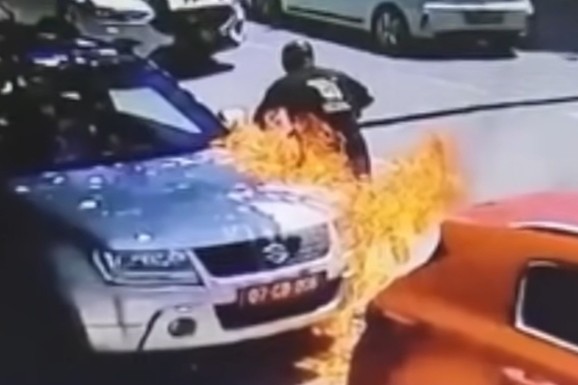 PALIO VOZILA AMBASADE BUGARSKE, PA POKUŠAO DA POBEGNE! Drama u Skoplju: Policija ga brzo uhapsila (VIDEO)