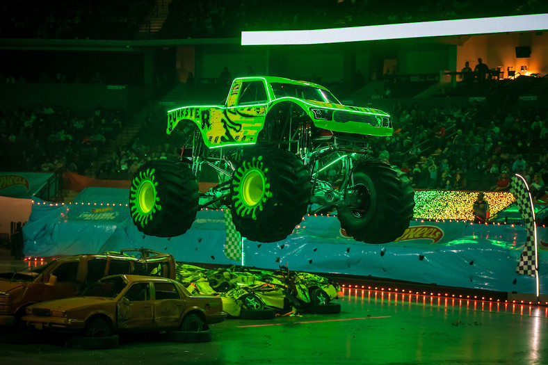 Międzynarodowa trasa wjeżdża do Łodzi z ekscytującymi Hot Wheels® Monster Trucks