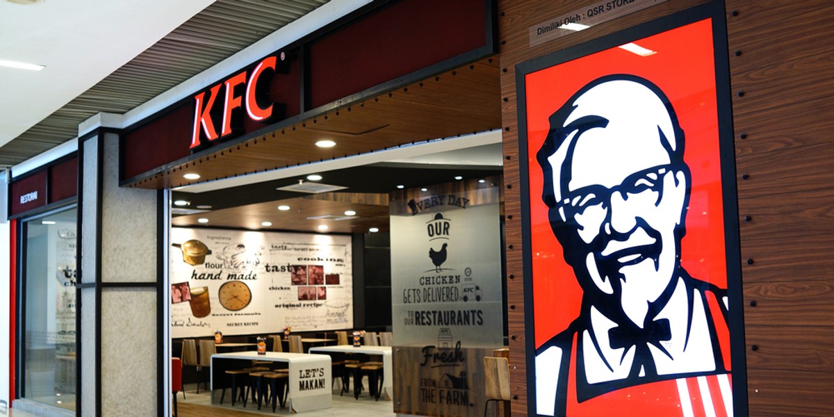 AmRest prowadzi m.in. restauracje KFC, PizzaHut, BurgerKing, kawiarnie Starbucks