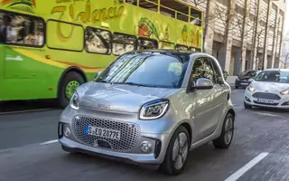 Smart Fortwo i Forfour – modernizacja, czyli digitalizacja