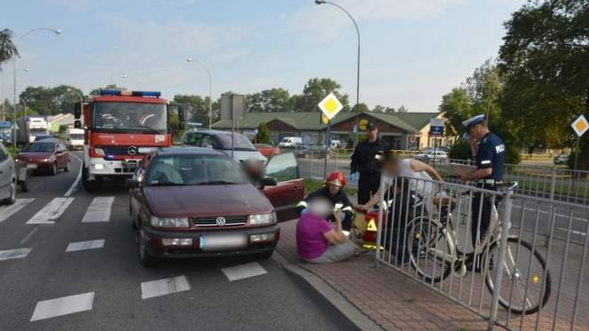 Kierowca passata potrącił na ul. Podhorskiego 58-letnią mieszkankę Suwałk. Kobieta z obrażeniami trafiła do szpitala.