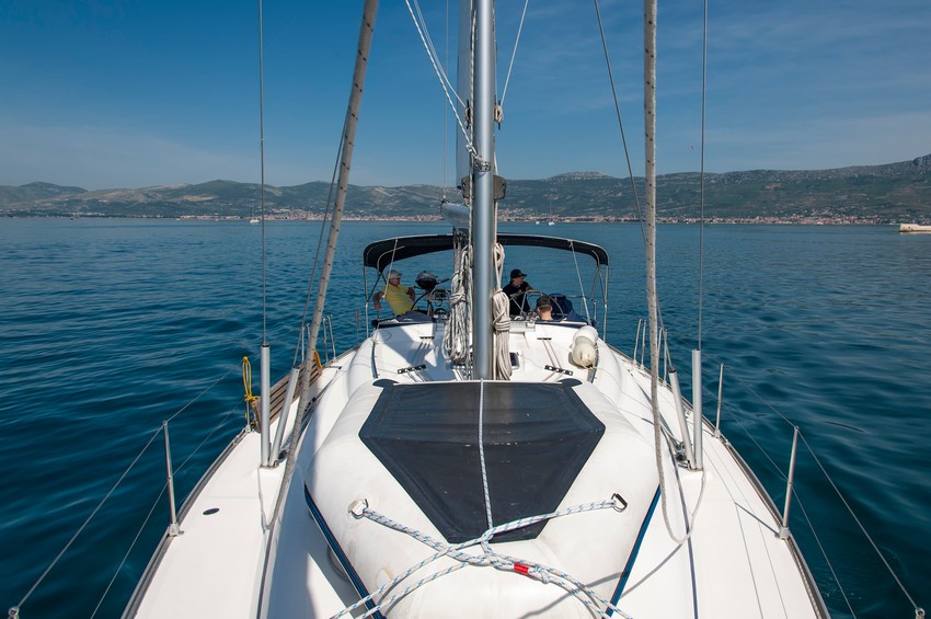 Brod na Jadranu - ilustracija