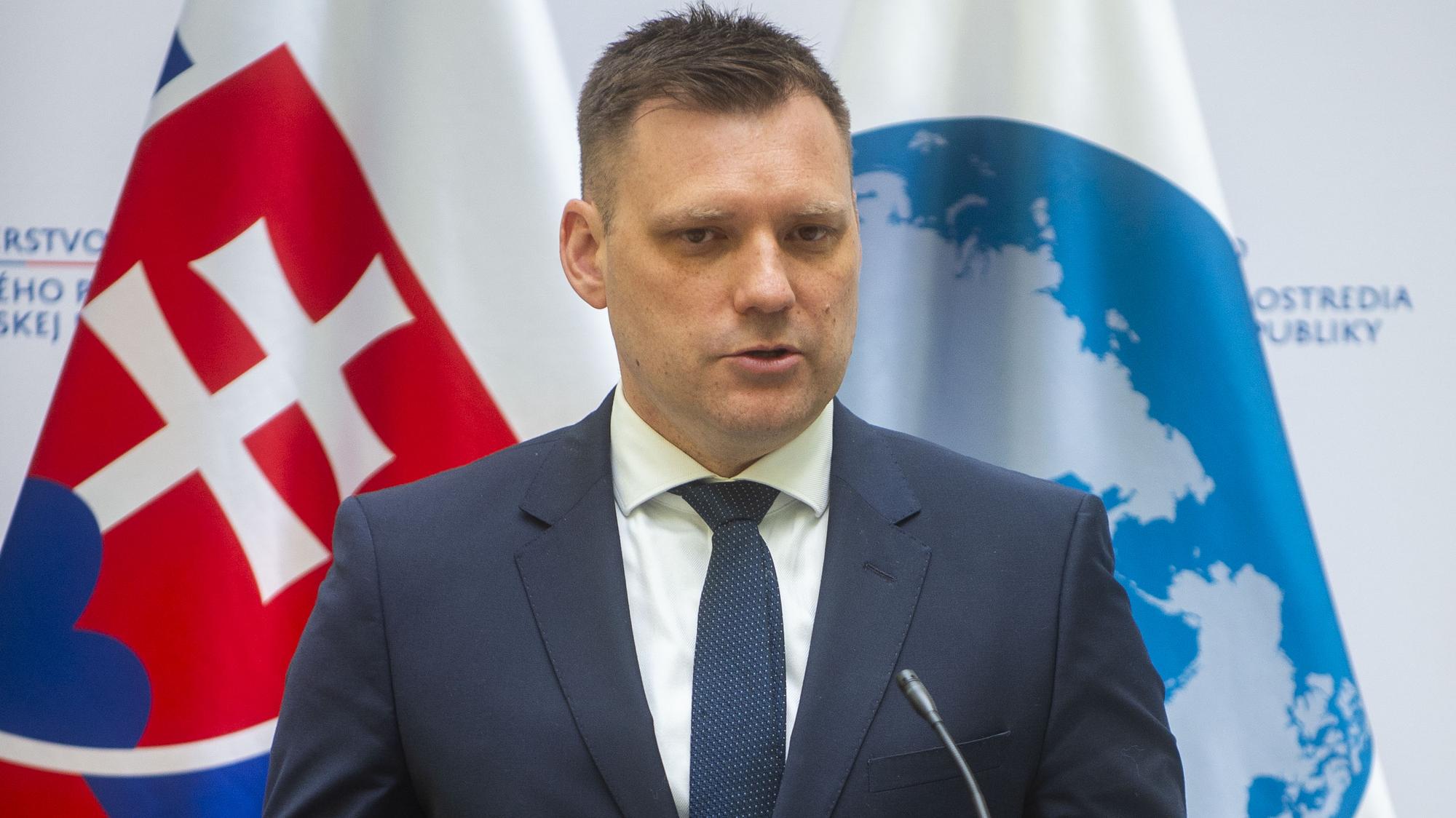 Podpredseda vlády a minister životného prostredia SR Tomáš Taraba (nominant SNS).