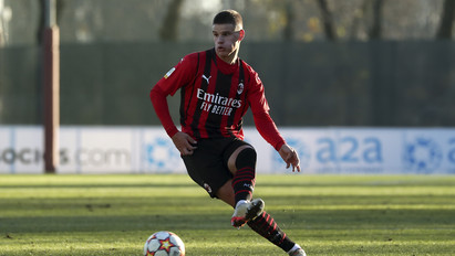 A holland első osztályba igazolhat az AC Milan 18 éves magyar tehetsége