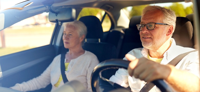 Seniorzy stracą prawo jazdy w 2025? Decyzja zapadła. Oto nowe zasady