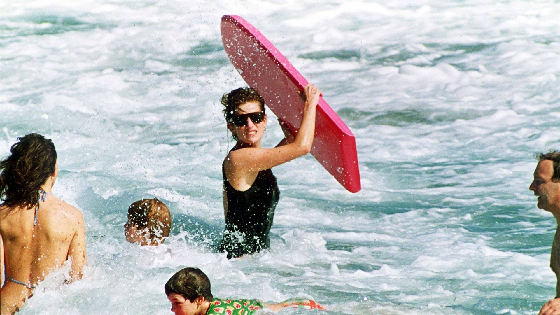 Lejdi Di je na plaži bila kao i sve ostale žene