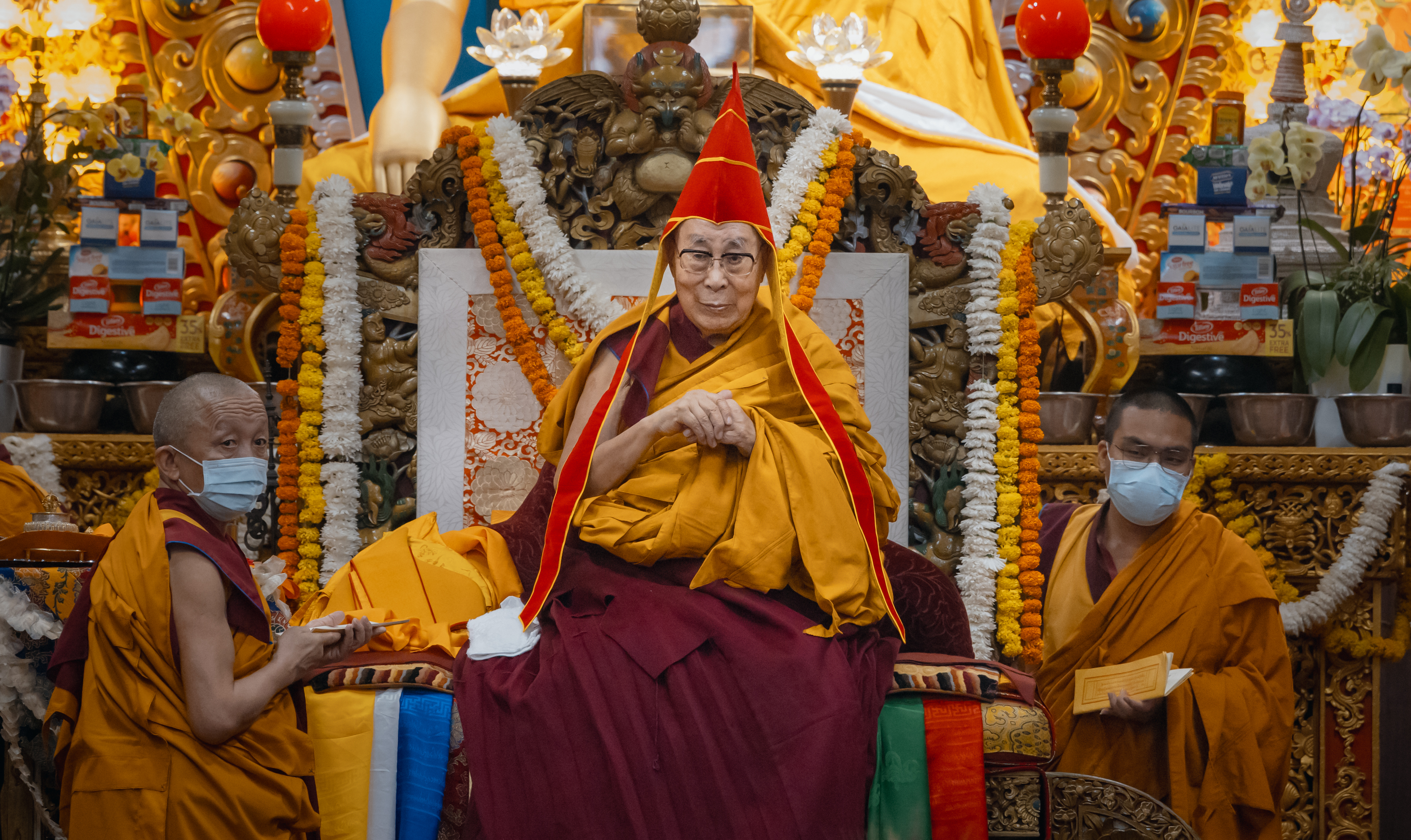 Dalai Lama compie 90 anni: Cina vuole controllo successione