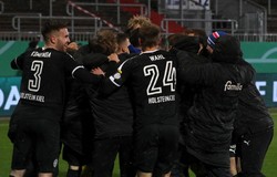 Sensacyjna porażka Bayernu. Klub Lewandowskiego przegrał z drugoligowcem