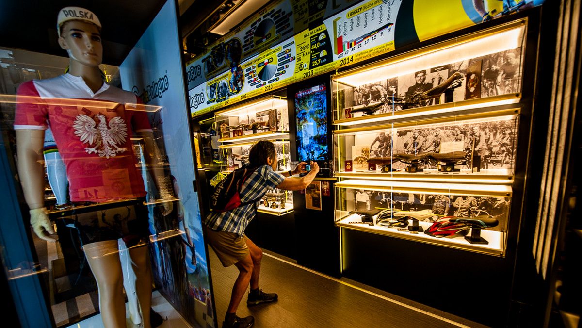 Rafał Majka i Tomasz Marczyński uroczyście otworzyli podczas premierowej, krakowskiej odsłony Roadshow – cyklu promującego 90-lecie Tour de Pologne – mobilne muzeum naszego narodowego wyścigu. Organizatorzy przygotowali dla gości wiele atrakcji i konkursów, z których zdecydowanie najciekawszym jest "Mikro Tour de Pologne" - zmagania na makiecie jednego z etapów.