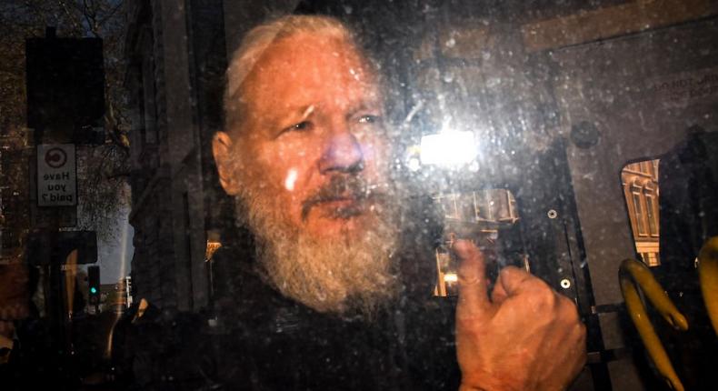 julian assange arrest