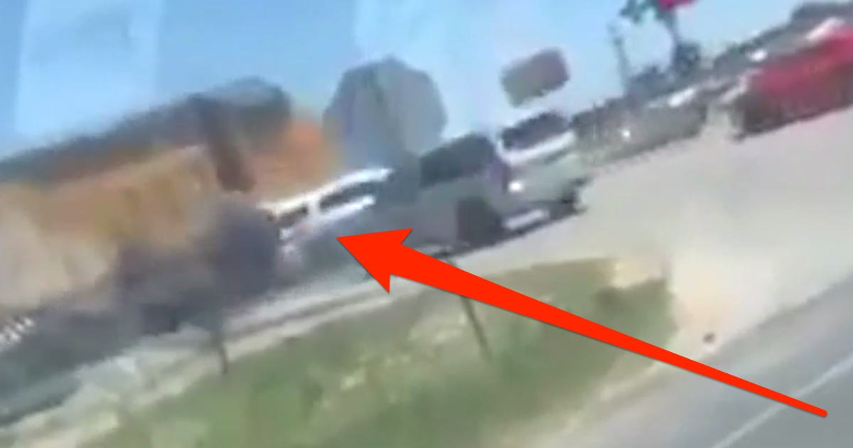 Dramatic video shows a Texas sheriff's deputy's SUV getting plowed by a ...