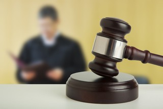 Ciekawe wyroki Trybunału Konstytucyjnego, stawki opłat za śmieci. Jakie zmiany w prawie przyniósł luty 2013 r.?