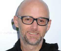 Moby nakręcił sam siebie – zobacz, co z tego wyszło!