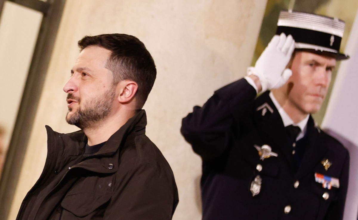 French President Macron receives Ukraine's President Zelensky at the Elysee Palace