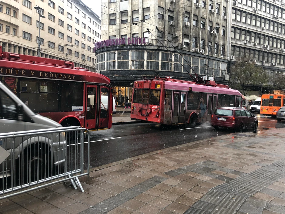 Kvar trola na Terazijama uzrokovao kolaps