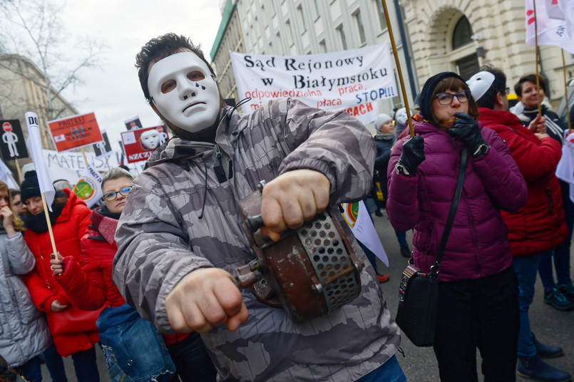 Protest pracowników prokuratury i sądów