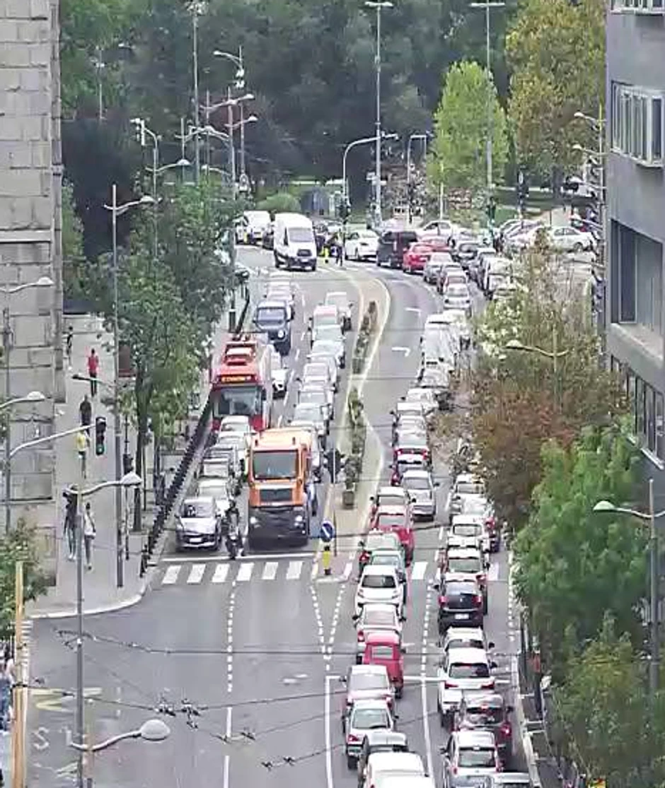 Takovska ulica oko 15 časova