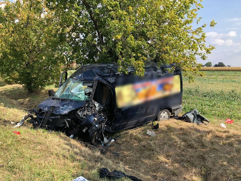 Tragiczny wypadek pod Lubrzą. Nie żyje jedna osoba