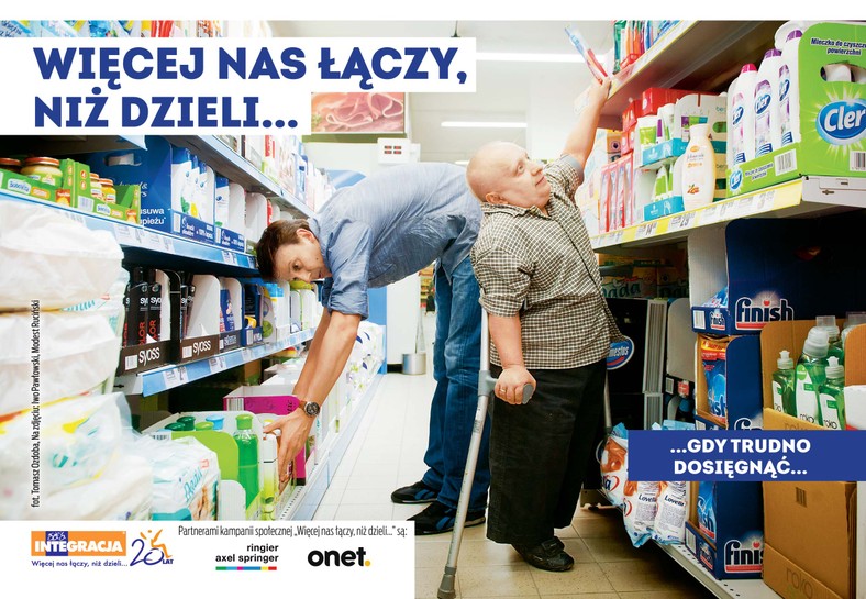 Plakat kampanii 20-lecia Integracji "Więcej nas łączy, niż dzieli..."