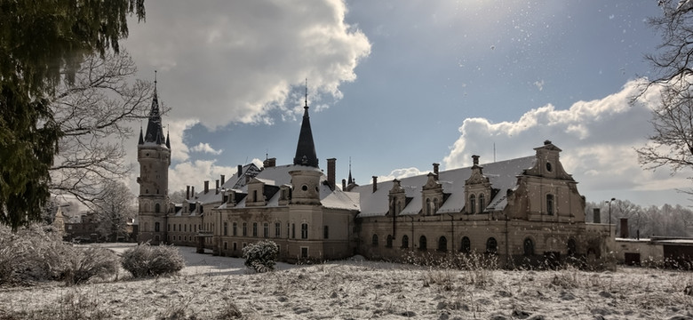 Pałac w Bożkowie - piękno, które niszczeje