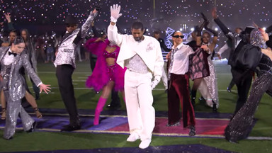Usher przerwał występ na Super Bowl. "Mówili, że tego nie zrobię" [WIDEO]