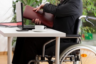 Maląg: Rząd przeznaczył ponad 27 mld zł na wsparcie dla osób z niepełnosprawnościami w 2020 r.