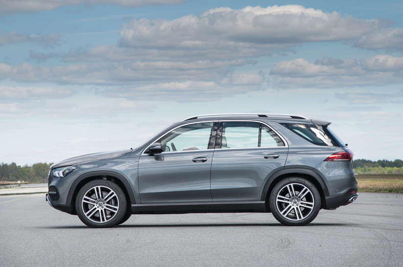 BMW X5 kontra Mercedes GLE i Volkswagen Touareg - który luksusowy SUV jest lepszym wyborem?