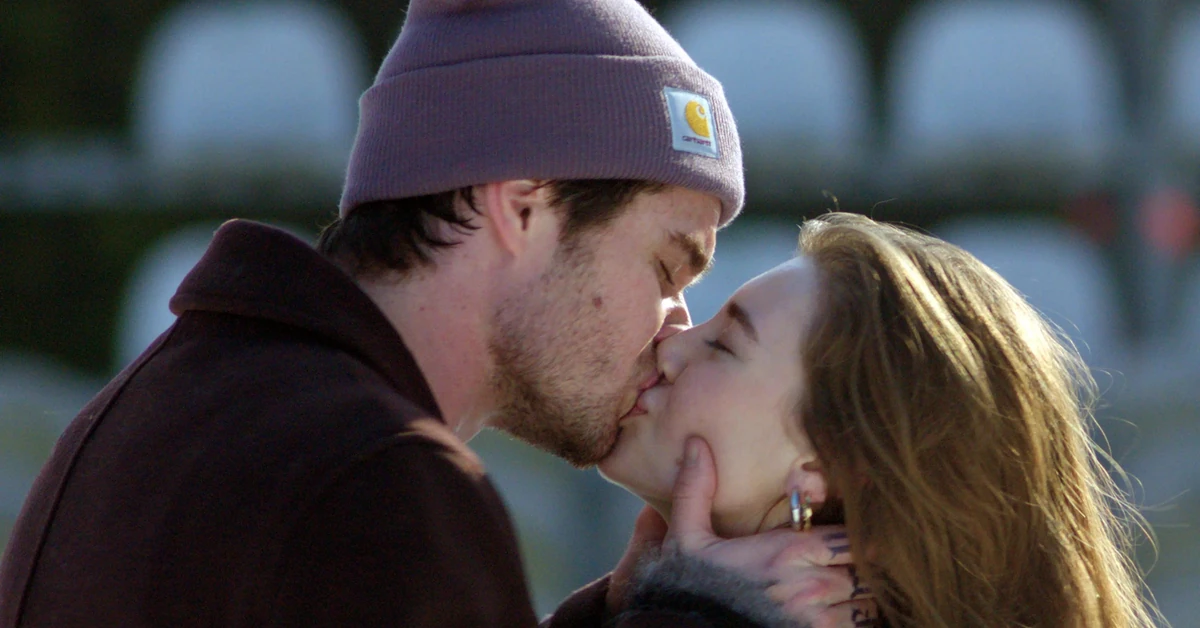 Nowy romans na VOD, sypią się porównania do "Pamiętnika". Młoda aktorka "objawieniem"