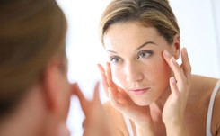 Co robić, by nie mieć kurzych łapek? Są na to pewne sposoby!