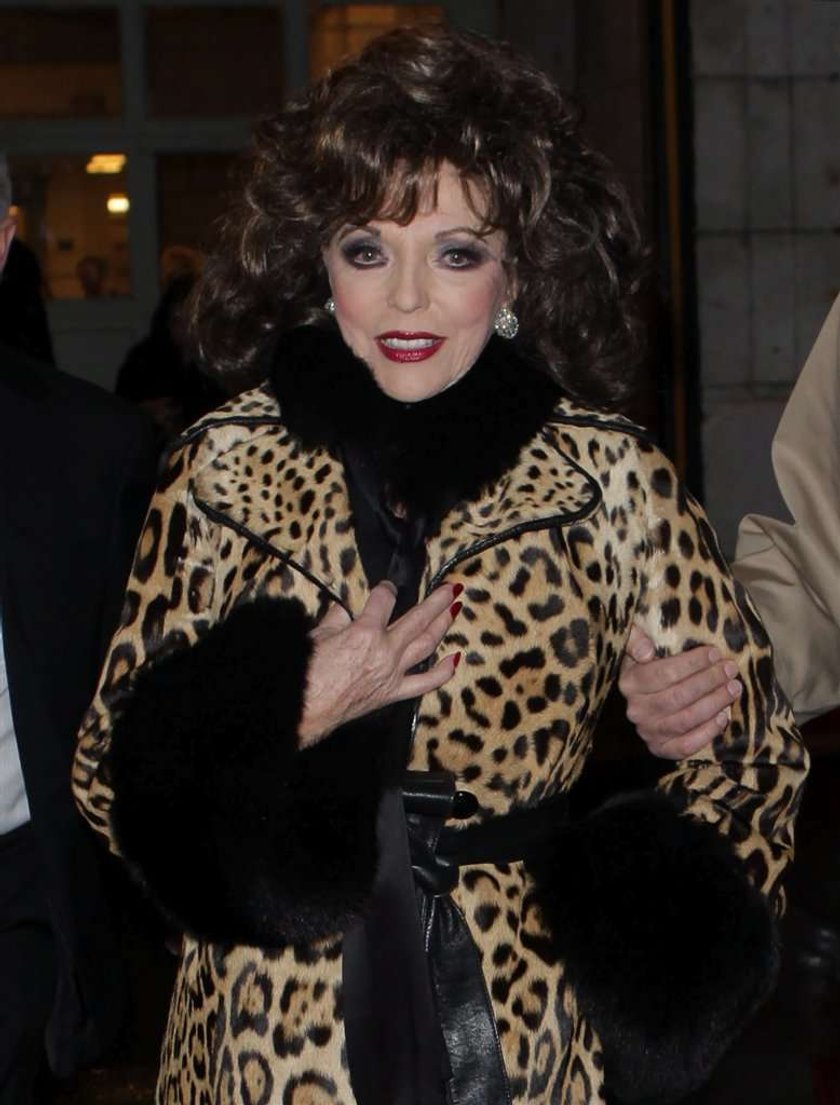 Joan Collins ma 77 lat i wygląda seksi?