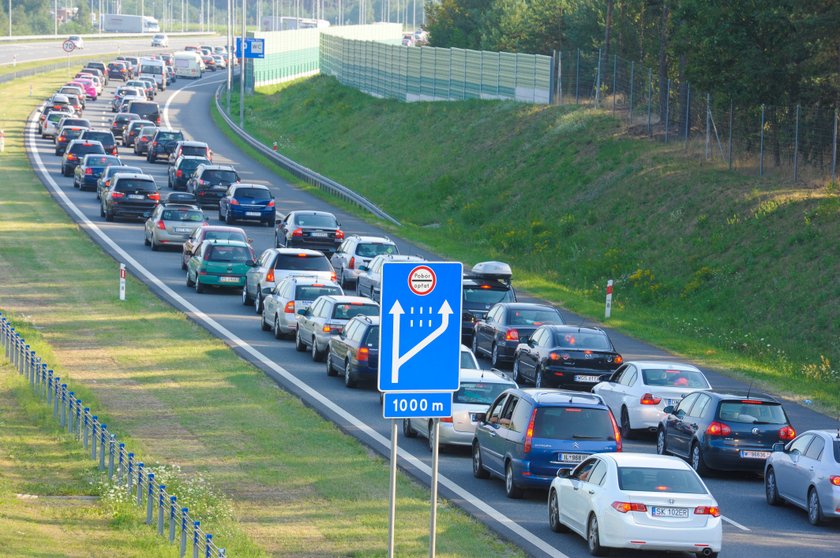 Korki przed bramkami na autostradzie