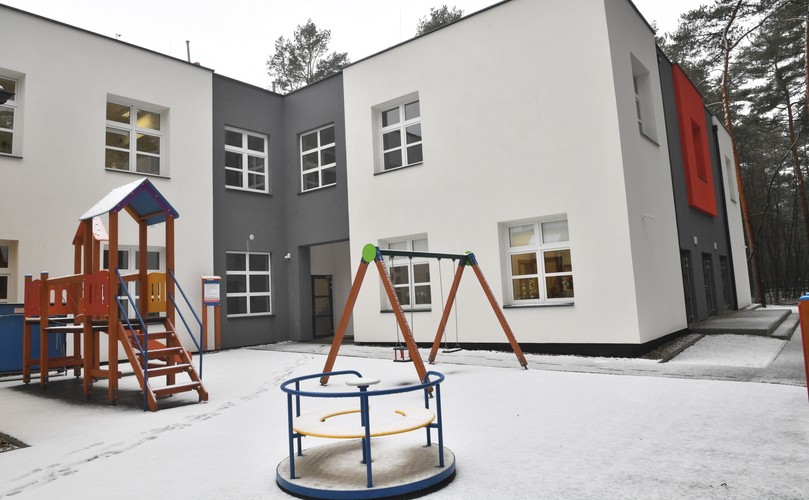 DZIECIĘCY ODDZIAŁ CHORÓB PŁUC I GRUŹLICY OTWARTY POD WARSZAWĄ