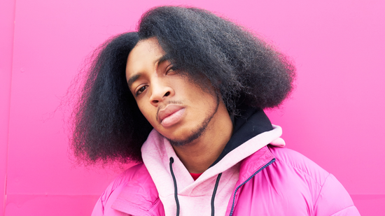 Nem vagy kevésbé ember, ha nem posztolod tele az Instagramot a fájdalmaddal