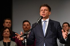 Petru powołuje partię Teraz!: Hasło 'antyPiS' nie wystarczy, żeby z PiS wygrać