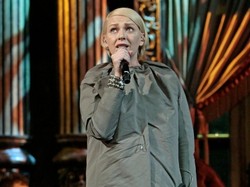 Nosowska prawie genialna