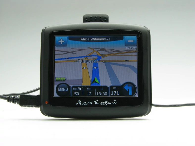 Test taniej nawigacji GPS z mapami polski - Czy małe jest dobre?