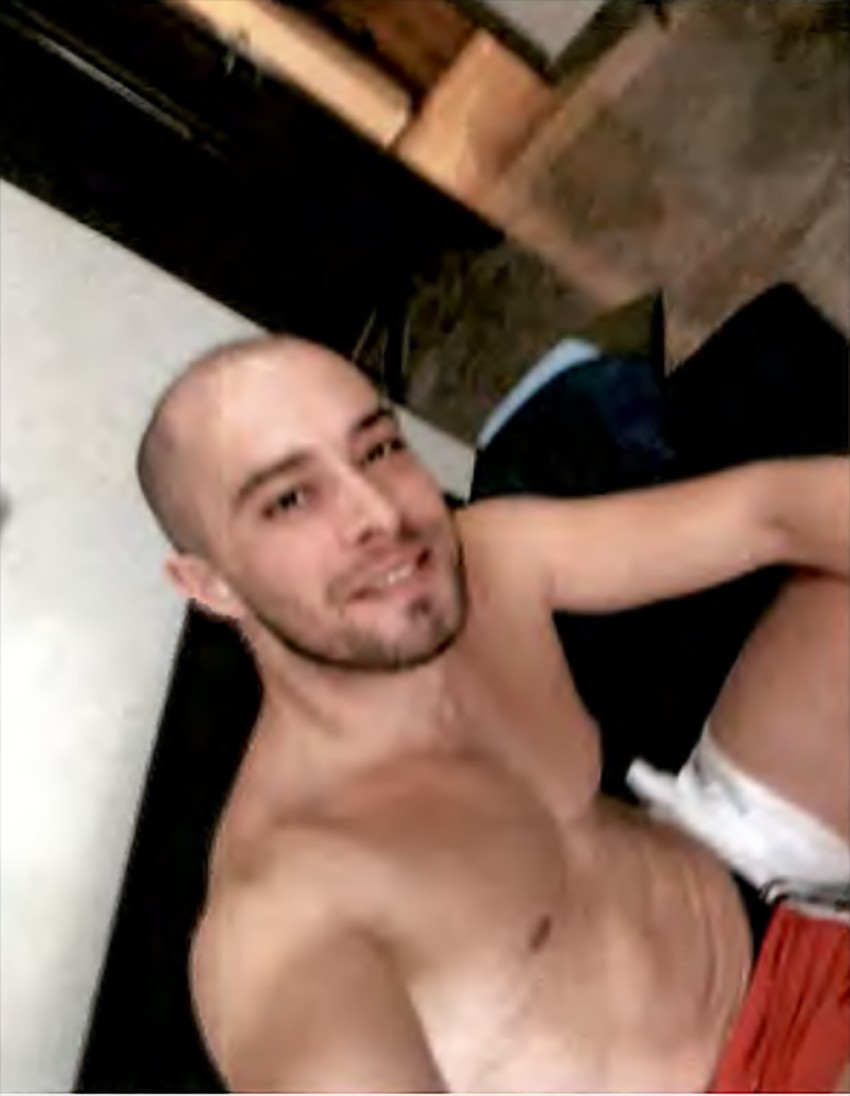 Filip Knežević šalje selfi saradnicima