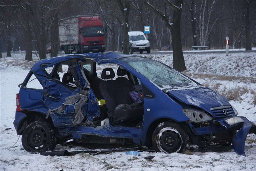 Straszny wypadek! 11 młodych ludzi jest rannych. ZDJĘCIA