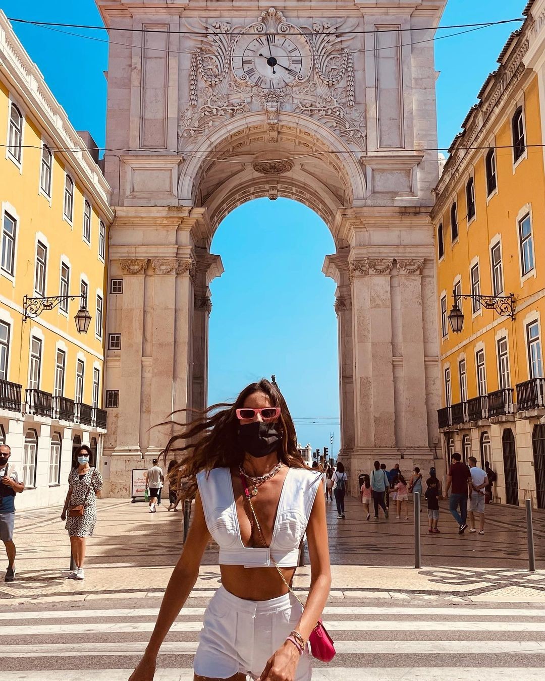 Snúbenica futbalového brankára Kevina Trappa Izabel Goulart. 