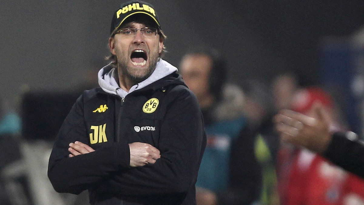 Trener Borussii Dortmund Juergen Klopp chcąc rozluźnić napiętą atmosferę przed meczem z Bayernem Monachium, docenił szkoleniowca drużyny przeciwnej Juppa Heynckesa.