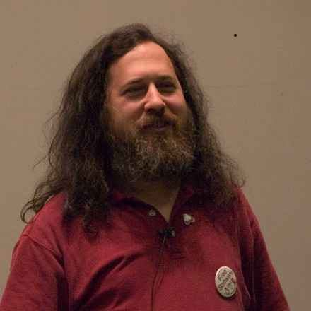 Richard Stallman przez wielu nazywany jest "ostatnim wielkim hackerem"