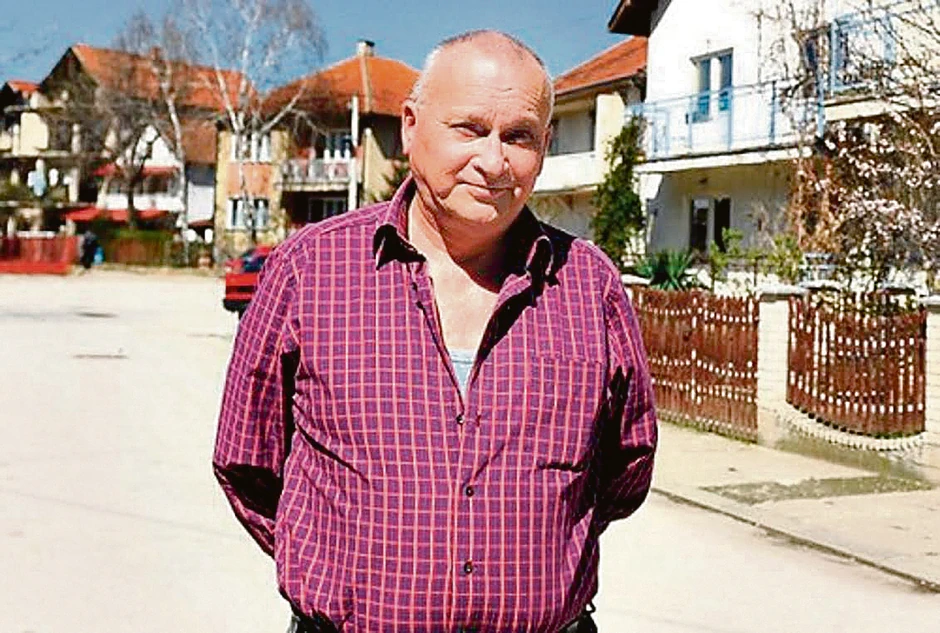 Tragedija: Dr Bratislav Miladinović pred kućom